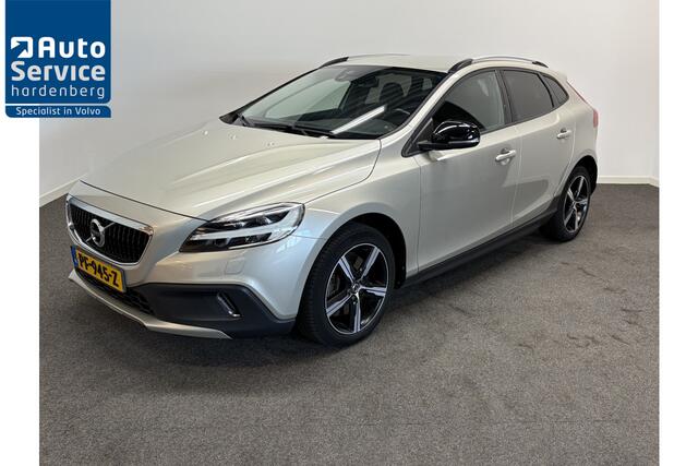 Volvo V40 CROSS COUNTRY T3 153pk AUT6 Nordic+ Trekhaak 1500kg/ Leer/ Stoelverw./ LED/ Navigatie