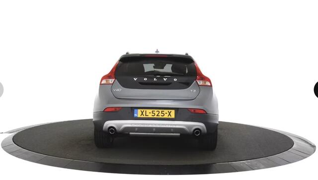 Volvo V40 CROSS COUNTRY 1.5 T3 Polar+ Luxury