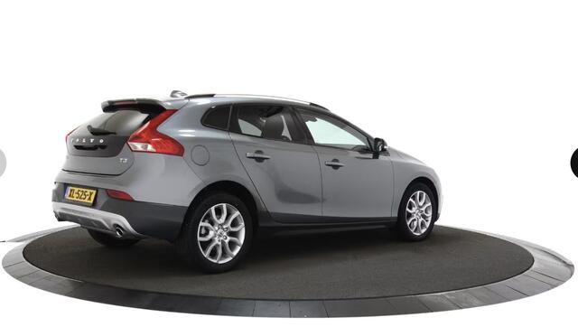 Volvo V40 CROSS COUNTRY 1.5 T3 Polar+ Luxury