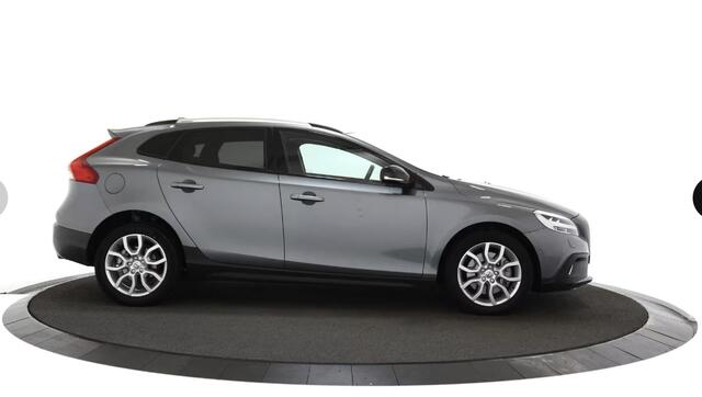 Volvo V40 CROSS COUNTRY 1.5 T3 Polar+ Luxury