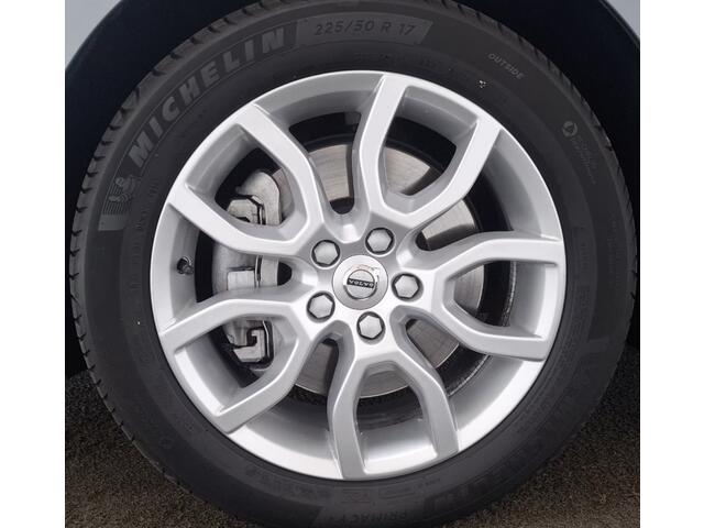 Volvo V40 CROSS COUNTRY 1.5 T3 Polar+ Luxury
