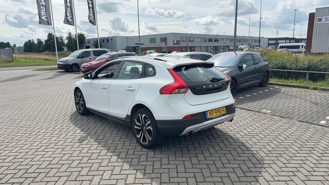 Volvo V40 CROSS COUNTRY 1.5 T3 Nordic+