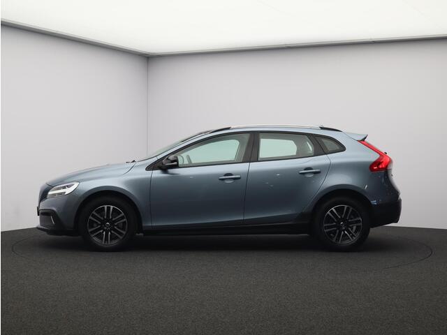 Volvo V40 CROSS COUNTRY T3 152PK Edition+ / Adaptive Cruise / BLIS / Leder / Parkeerverwarming / Panoramisch Dak / Stoelverwarming /