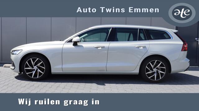 Volvo V60 2.0 T5 Momentum | Leder | Led | Media | Elelktr a klep