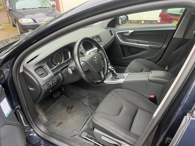 Volvo V60 1.5 T2 Momentum Automaat