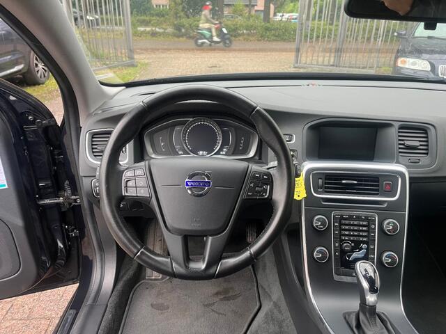 Volvo V60 1.5 T2 Momentum Automaat