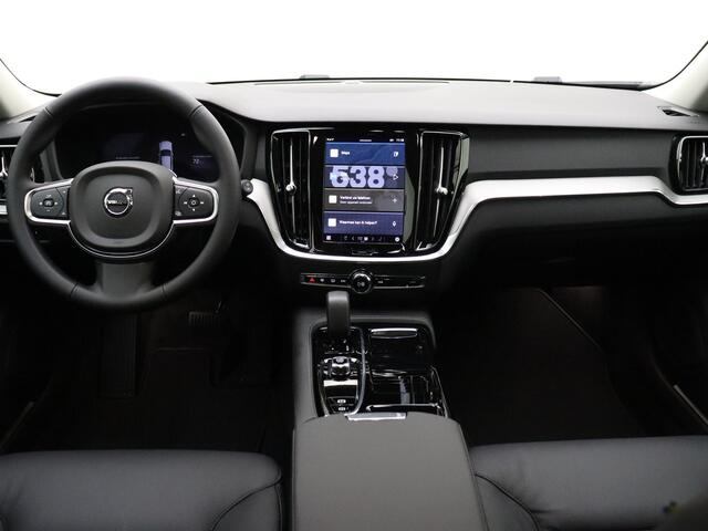 Volvo V60 T6 350pk AWD Essential Edition / NIEUW / DIRECT LEVERBAAR / Adapt. Cruise / BLIS / Leder / 19'' / Donker glas / Stoel + Stuurw. Verwarming /