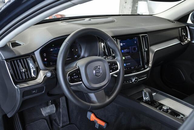 Volvo V60 B3 Plus Bright | 360º camera | Harman Kardon audio | Wegklapbare trekhaak | Stoel- en stuurverwarming | Verwarmbare achterbank