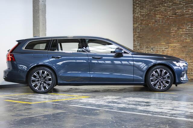 Volvo V60 B3 Plus Bright | 360º camera | Harman Kardon audio | Wegklapbare trekhaak | Stoel- en stuurverwarming | Verwarmbare achterbank