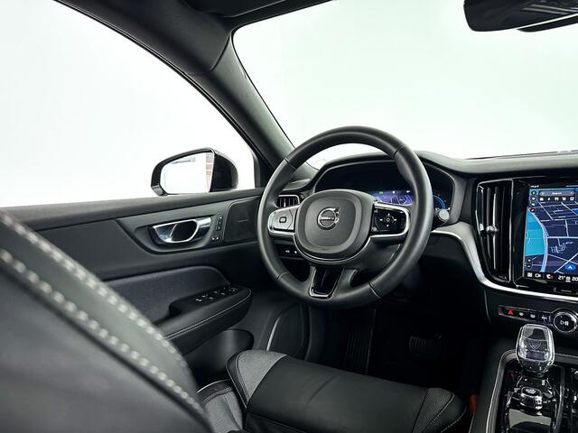 Volvo V60 T6 Recharge Aut. AWD Plus Dark | Panoramadak | 360 camera | Harman Kardon | Trekhaak