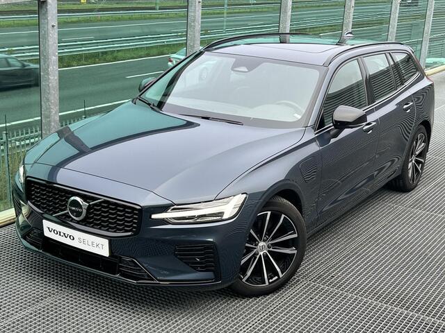 Volvo V60 2.0 T6 Plug-in hybrid AWD Plus Dark , Automaat , Adaptive Cruise , Panoramadak , 360 Camera , Harman/Kardon , Stoel+Stuur+Achterbank Verwarmd , Google , Carplay , BLIS , Pilot Assist , Elek. verstelbare stoelen met geheugen ,