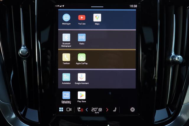 Volvo V60 B4 Essential Edition - IntelliSafe Assist & Surround - Parkeercamera achter - Verwarmde voorstoelen, stuur & achterbank - Parkeersensoren voor & achter - Draadloze tel. lader - 18' LMV