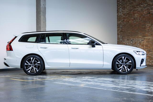 Volvo V60 B3 Automaat Plus Dark | Adaptive cruise control | 360° parkeercamera | Wegklapbare trekhaak | Stoelverwarming | Parkeerverwarming | Harman Kardon premium audio | Stoel & Stuurwielverwarming | BLIS |