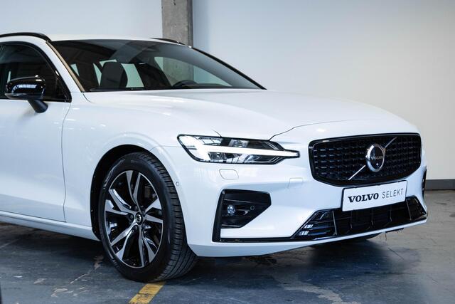Volvo V60 B3 Automaat Plus Dark | Adaptive cruise control | 360° parkeercamera | Wegklapbare trekhaak | Stoelverwarming | Parkeerverwarming | Harman Kardon premium audio | Stoel & Stuurwielverwarming | BLIS |
