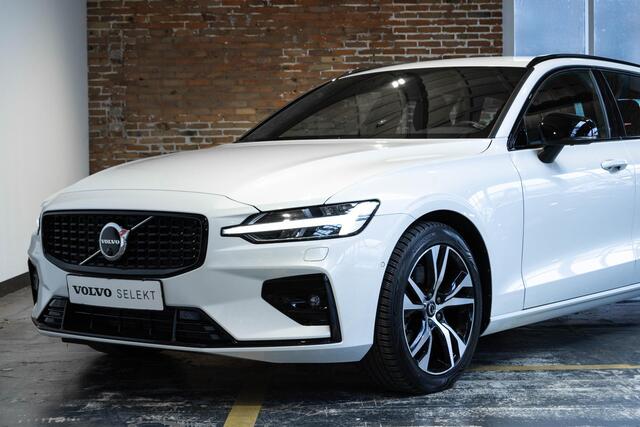Volvo V60 B3 Automaat Plus Dark | Adaptive cruise control | 360° parkeercamera | Wegklapbare trekhaak | Stoelverwarming | Parkeerverwarming | Harman Kardon premium audio | Stoel & Stuurwielverwarming | BLIS |