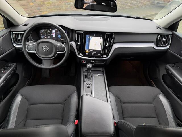 Volvo V60 2.0 T5 MOMENTUM Automaat Navi LED