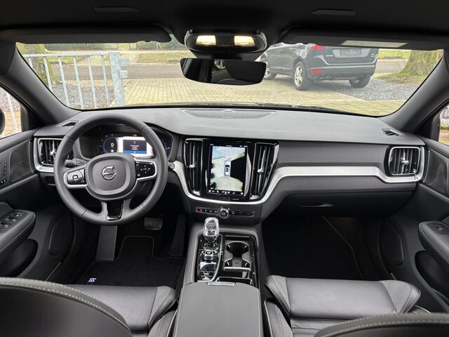 Volvo V60 T6 Recharge AWD 350pk Long Range Plus Dark MD'23 360 Keyless Autopilot