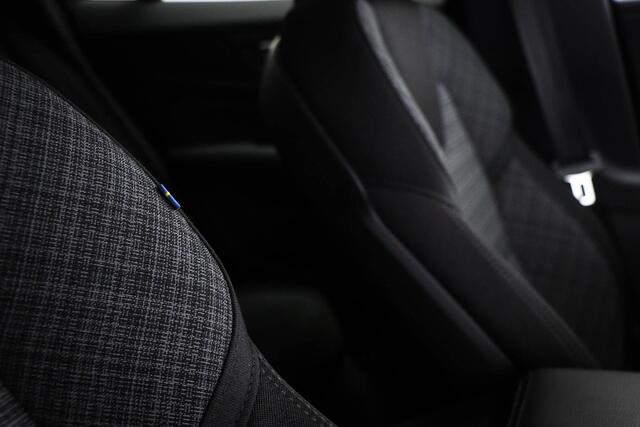 Volvo V60 2.0 B3 Core | CLIMATE / PARK ASSIST- PACK | VOORRUITVERWARMING | TREKHAAK