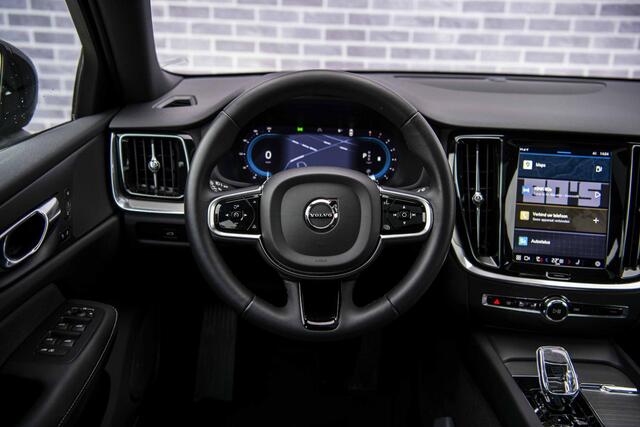 Volvo V60 2.0 B4 Plus Dark | Panorama dak | Adaptieve cruise control | Elektrisch verstelbare voorstoelen | Stoel/stuur verwarming | 19" Velgen |