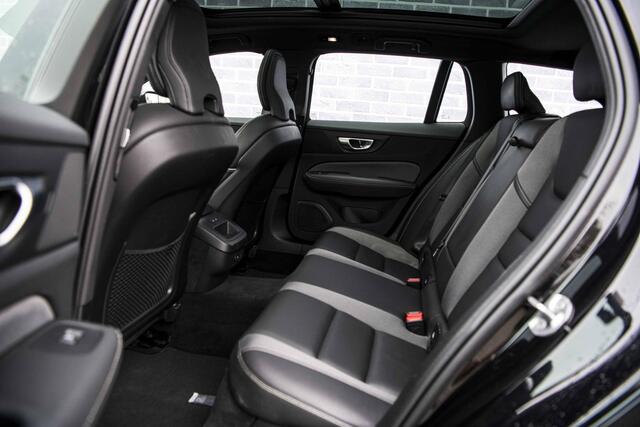 Volvo V60 2.0 B4 Plus Dark | Panorama dak | Adaptieve cruise control | Elektrisch verstelbare voorstoelen | Stoel/stuur verwarming | 19" Velgen |