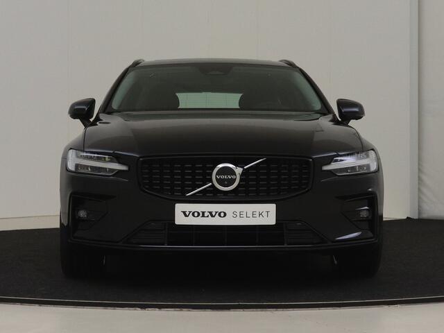 Volvo V60 B3 Ultimate Dark Key Less | Pano Dak | Harman Kardon | Elec Stoelen | 360 Camera