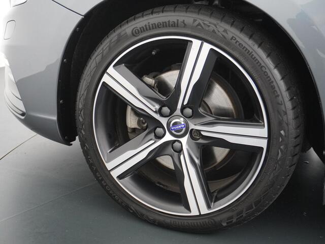Volvo V60 2.0 T4 Business Sport NAP | Navigatie | Camera | LMV |