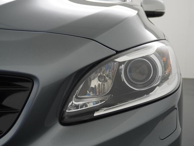 Volvo V60 2.0 T4 Business Sport NAP | Navigatie | Camera | LMV |