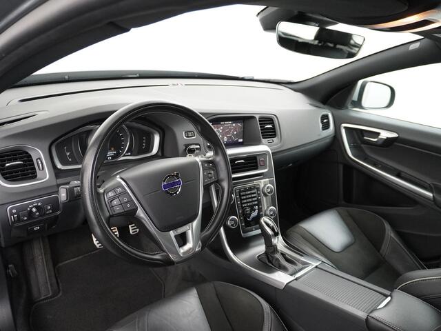 Volvo V60 2.0 T4 Business Sport NAP | Navigatie | Camera | LMV |