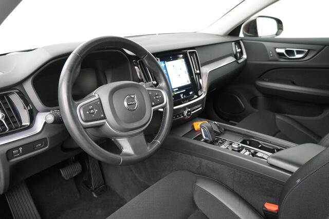 Volvo V60 BWJ 2021 2.0 B3 164 PK Business Pro AUTOMAAT / WEGKL. TREKHAAK / DODEHOEK / CAMERA / FULL LED / KEYLESS / PDC / DAB+ / APPLE & ANDROID / NAVI / CLIMA / CRUISE