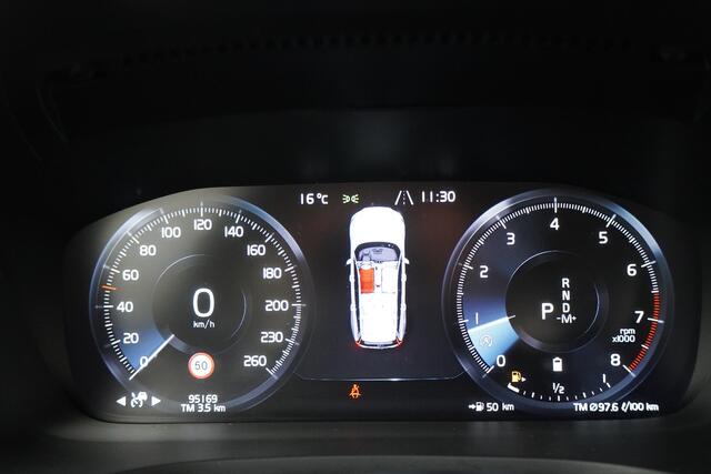 Volvo V60 BWJ 2021 2.0 B3 164 PK Business Pro AUTOMAAT / WEGKL. TREKHAAK / DODEHOEK / CAMERA / FULL LED / KEYLESS / PDC / DAB+ / APPLE & ANDROID / NAVI / CLIMA / CRUISE