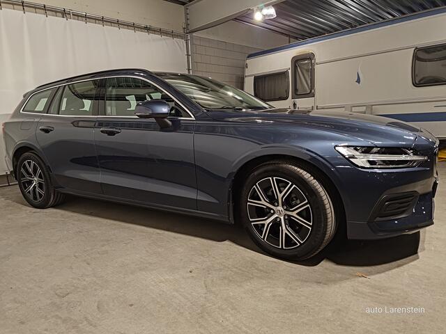 Volvo V60 2.0 B4 211pk Plus Core Edition Aut.155kw Carplay / Adapt.Cruise C./ Elektr.A.Klep / A.Camera / Navigatie Trekhaak af fabriek / Trekgewicht 1800kg