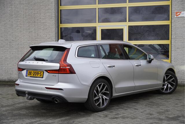 Volvo V60 2.0 T5 251PK! Automaat Momentum BJ2019 Lmv 18" | Led | Elek. achterklep | Pdc | Navi | Virtual cockpit | Climate control | Cruise control | Getint glas