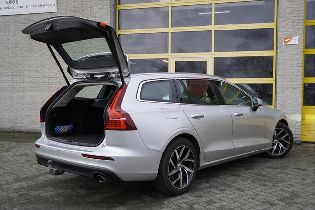 Volvo V60 2.0 T5 251PK! Automaat Momentum BJ2019 Lmv 18" | Led | Elek. achterklep | Pdc | Navi | Virtual cockpit | Climate control | Cruise control | Getint glas