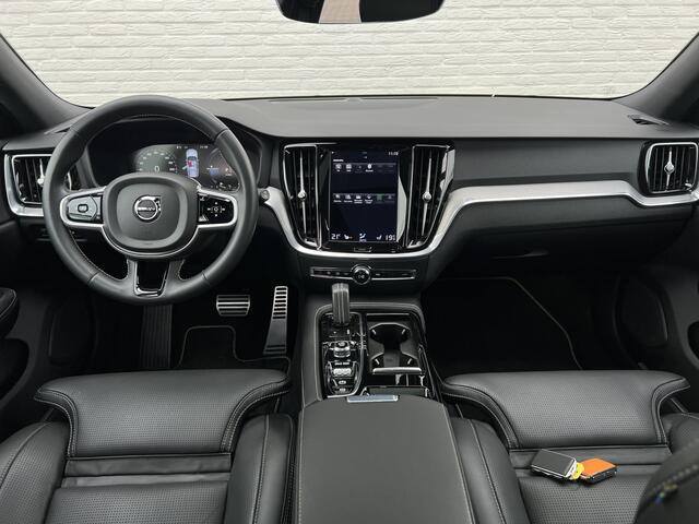 Volvo V60 2.0 T6 Recharge AWD R-Design | Pano | Trekhaak | Pilot Assist | Leder | LED | DAB+