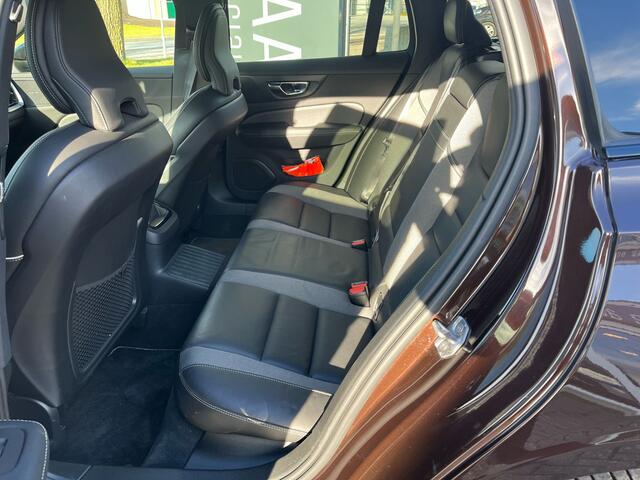 Volvo V60 T8 Twin Engine AWD R-Design | Rijklaarprijs | Harman Kardon |