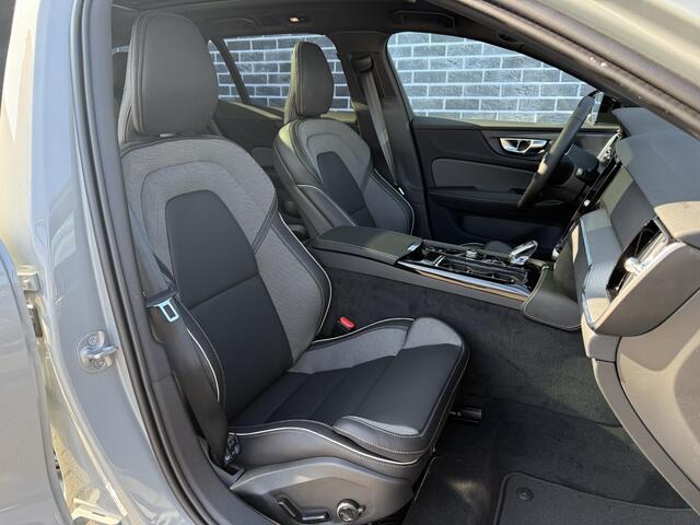 Volvo V60 2.0 T8 Plug-in hybrid AWD Plus Dark | Snel rijden | Panorama Schuifdak | Harman/Kardon | Sportstoelen | Google | Stuur + Stoelverwarming |