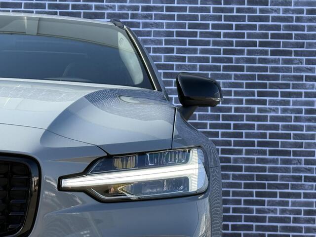 Volvo V60 2.0 T8 Plug-in hybrid AWD Plus Dark | Snel rijden | Panorama Schuifdak | Harman/Kardon | Sportstoelen | Google | Stuur + Stoelverwarming |