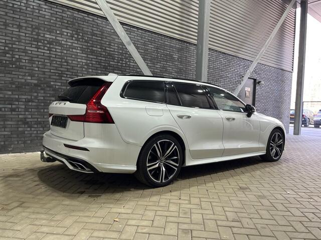 Volvo V60 T6 Recharge R-Design | Long Range | Panoramadak | Head-Up | harman/kardon | ACC | Trekhaak