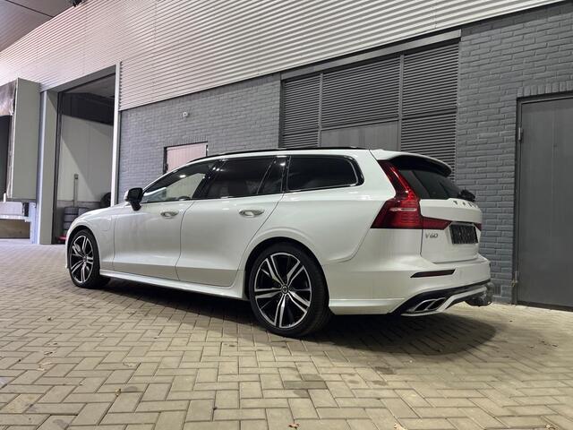 Volvo V60 T6 Recharge R-Design | Long Range | Panoramadak | Head-Up | harman/kardon | ACC | Trekhaak
