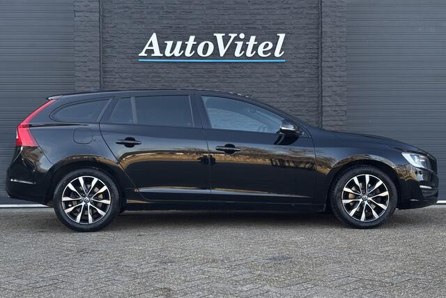 Volvo V60 2.0 T3 Polar+ | Sportleder | PDC V & A | Stoelverwarming