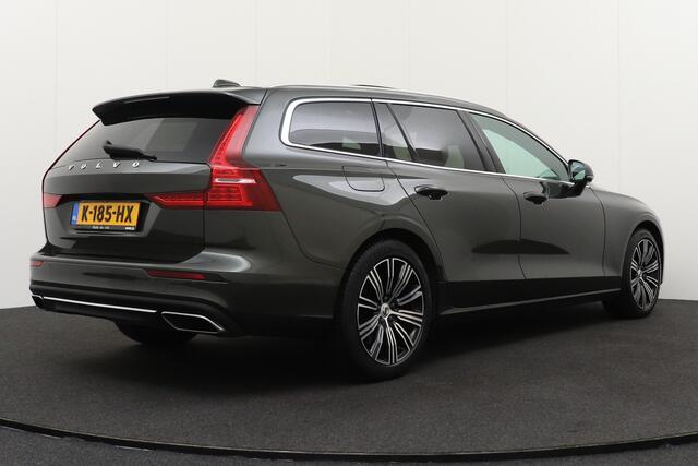 Volvo V60 2.0 R-Design Pano-dak Leder Trekhaak Adapt. Cruise Dodehoek 18' LMV