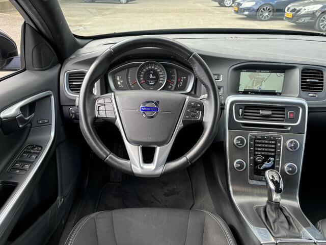 Volvo V60 2.0 D2 Momentum Business Park Assist Automaat