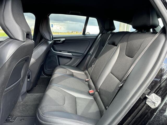 Volvo V60 2.0 D2 Momentum Business Park Assist Automaat