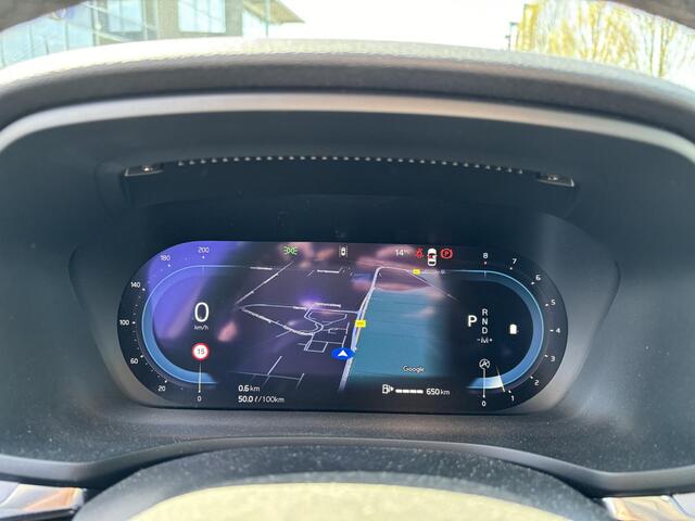 Volvo V60 2.0 B3 Essential Edition Driver Assist Climate Pack Trekhaak Automaat