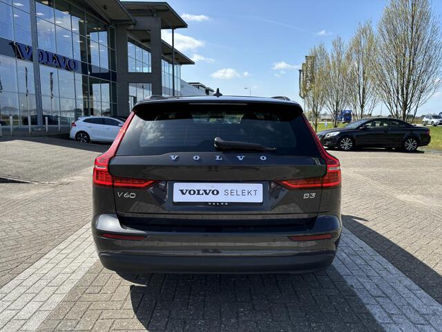 Volvo V60 2.0 B3 Essential Edition Driver Assist Climate Pack Trekhaak Automaat