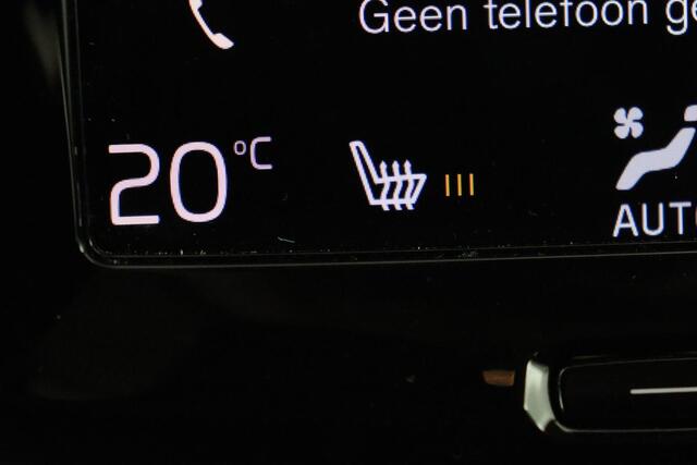 Volvo V60 2.0 T6 Twin Engine AWD Momentum Pro | Pano.Dak | Trekhaak | LED | Navigatie | Apple Carplay |