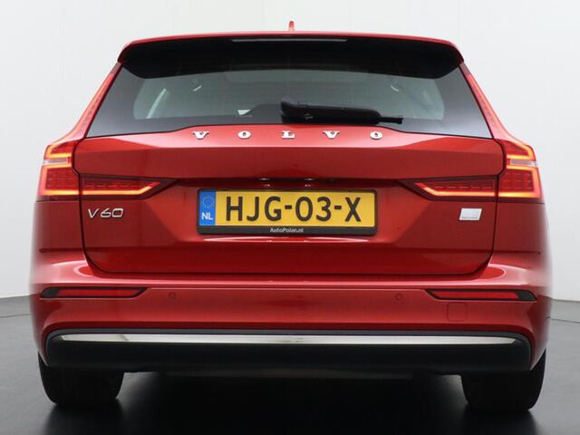 Volvo V60 2.0 T6 Plug-in hybrid AWD Ultimate Bright Long Range/Panodak/Trekhaak/ Camera etc.