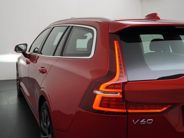 Volvo V60 2.0 T6 Plug-in hybrid AWD Ultimate Bright Long Range/Panodak/Trekhaak/ Camera etc.