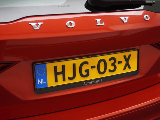 Volvo V60 2.0 T6 Plug-in hybrid AWD Ultimate Bright Long Range/Panodak/Trekhaak/ Camera etc.