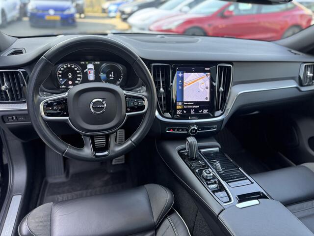 Volvo V60 2.0 T8 Recharge AWD R-Design | Pano | H&K | Memory